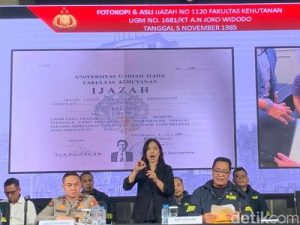 bareskrim-jumpa-pers-kasus-tudingan-ijazah-palsu-jokowi-rumondangdetikcom-1747898484453_43.jpeg