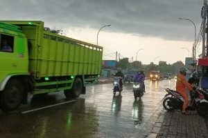 bmkg-menyampaikan-prakiraan-cuaca-hari-ini-ilustrasi-foto-ik-f6ug.jpg
