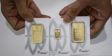 Harga emas Antam turun menjadi Rp2,818 juta per gram