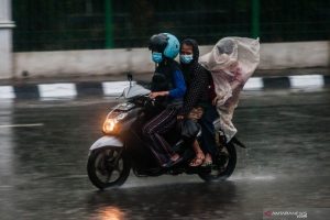 hujan.jpg
