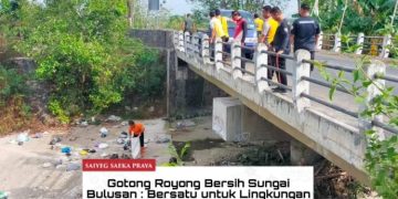 Keluarga Sungai Watch Puji Kebersihan Sungai di Lamongan