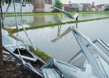 Ramalan Cuaca Ekstrem 14 April 2026: Apa yang Perlu Diketahui?