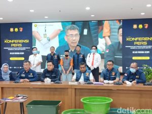 kementerian-esdm-polri-bongkar-tambang-bijih-emas-ilegal_43.jpeg