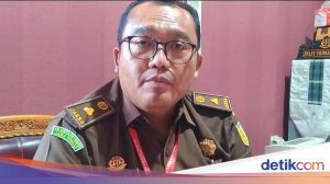 kepala-seksi-pidana-umum-kejaksaan-negeri-jembrana-senin-1362022_169.jpeg