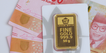 Harga emas Antam turun Rp 44 ribu per gram, saatnya beli?