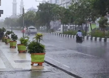 Karanganyar 02 April 2026: Hujan, Siapkan Payungmu!