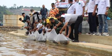 Peringati HPN 2026, RPS Sebar Ribuan Benih Ikan dan Tanam Pohon