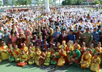 Pimpinan dan Anggota DPRD Meriahkan Upacara Peringatan Hardiknas Tingkat Kota Batam Tahun 2026