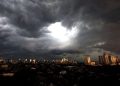 Cuaca Malang: Hujan Ringan Pagi, Cerah Siang, Berangin Sore-Malam