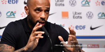Reaksi Henry Saat Arsenal Hadapi PSG di Final Liga Champions