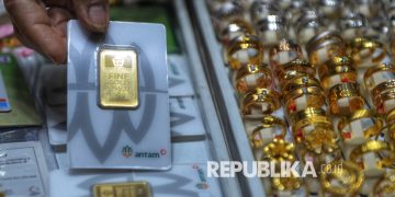 Harga emas Antam melonjak hari ini, naik Rp40 ribu per gram