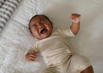 Bahaya Parfum untuk Bayi yang Sering Diabaikan Orangtua
