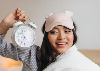 Orang yang Tidak Menggunakan Tombol Tunda Alarm Punya 8 Ciri Unik Ini, Menurut Psikologi