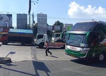 Bus AKAP Terus Berani Putar Balik di Jalan Prof Hamka, Dishub Semarang Tangani Kasus Ini