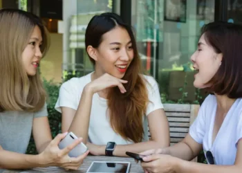 Diam Lebih Baik Daripada Bicara? Ini 9 Ciri Kepribadian Langka Menurut Psikologi