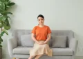 Sering Duduk di Tempat Sama? Ini 7 Ciri Tersembunyi Menurut Psikologi