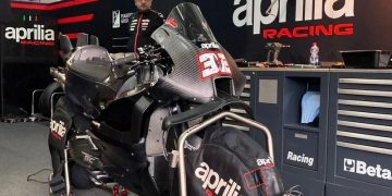 Tahun depan, pembalap MotoGP tak lagi punya dua motor di garasi