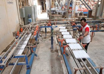 Jaga Kompetitif, Industri Keramik Minta Jaminan Pasokan Gas dari Pemerintah