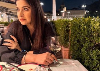 11 momen liburan Maheep Kapoor di Roma bersama Sanjay Kapoor yang manis!