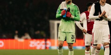 Maarten Paes Buktikan Kritikus Salah Usai Selamatkan Ajax dengan Adu Penalti