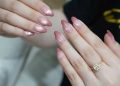 7 inspirasi cat eye pink manis dan elegan