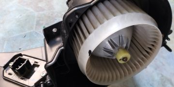 Kapan Waktunya Bersihkan Blower AC Mobil? Ini Jawabannya!
