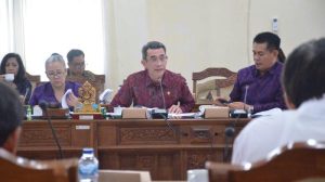 DPRD-Provinsi-Bali-Adakan-rapat-pembahasan-Rancangan-Peraturan-Daerah-Provinsi-Bali.jpg