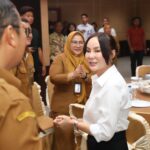 Dapat Kejutan di HUT ke-54, Li Claudia Ajak Semua Elemen Terus Berbuat untuk Batam
