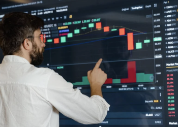 FTSE Eliminasi GOTO, NCKL, DOID, CNMA: Apa Pemicunya?