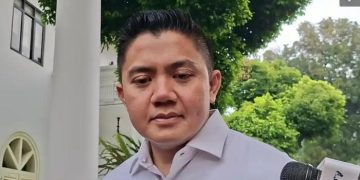 Teddy & Prabowo ke Luar Negeri: Boros? Dino: Video Call Lebih Hemat