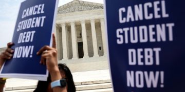 Trump Team Eyes Cuts to College Majors