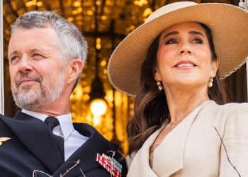 Royal Summer Tour Amidst Home Political Storm
