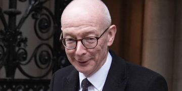 Taxing Who? Ex-PM Aide Reveals Benefit Boost Discussions