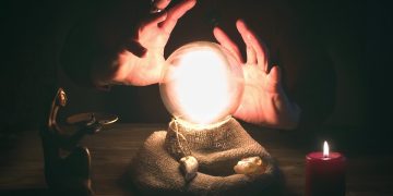 Fenomena Psychic Night di Klub Malam: Hiburan Berbahaya atau Sekadar Penasaran?