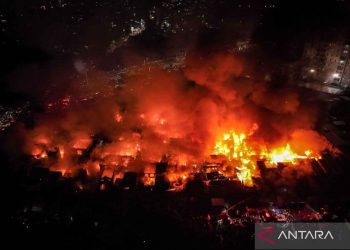 Kebakaran Pasar Jiung: 3 Terluka di Kemayoran