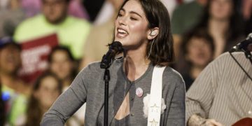 Gracie Abrams Unleashes ‘Daughter from Hell’