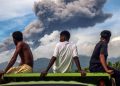 Gunung Dukono Erupsi: Kolom Abu Setinggi 1,3 Km