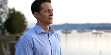 Starling Charge: Detective’s Shocking Break