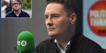 Mandelson Mocks Streeting’s ‘Early Mid-Life Crisis’