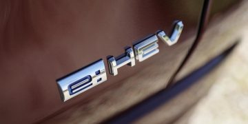 Toyota’s New Hybrid: A Rattle-Free Arrival