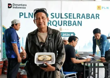 PLN UID Sulselrabar Tebar 6 Ton Daging Kurban untuk Sesama