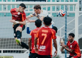 Liga Sepak Bola Nasional Memanas: Persaingan Papan Atas Kian Ketat