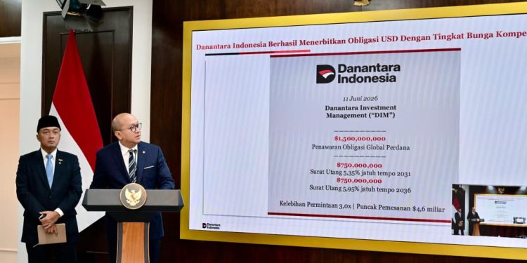 Menteri Rosan menyampaikan keterangannya di Kompleks Istana Kepresidenan Jakarta, pada Senin, 15 Juni 2026.