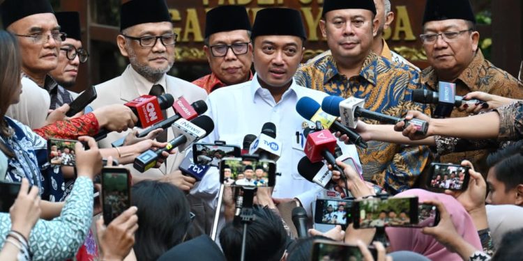 Menteri Sekretaris Negara, Prasetyo Hadi memberikan keterangan pers di Hambalang, Kabupaten Bogor, Jawa Barat, pada Rabu, 17 Juni 2026.