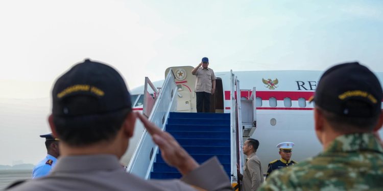 Presiden Prabowo Subianto bertolak menuju Provinsi Gorontalo dalam rangka kunjungan kerja pada Rabu, 24 Juni 2026.