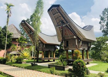 Rumah Eks Polwan Yuni Digeruduk Massa Sebelum Dibawa ke RSJ
