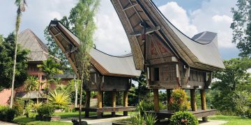 Rumah Eks Polwan Yuni Digeruduk Massa Sebelum Dibawa ke RSJ