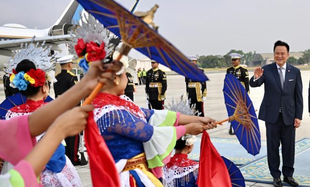 Perdana Menteri (PM) Kerajaan Tailan, Anutin Charnvirakul tiba di Jakarta pada Senin, 3 Agustus 2026, dalam rangka melakukan kunjungan resmi ke Indonesia.