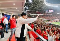 Presiden Prabowo Subianto menyaksikan langsung perjuangan Tim Nasional Indonesia mencetak sejarah dengan menjuarai edisi perdana FIFA ASEAN Cup 2026 di Stadion Utama Gelora Bung Karno (SUGBK), Jakarta, pada Senin malam, 5 Oktober 2026.