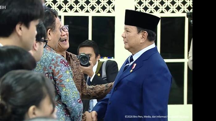 Prabowo Lantik Pimpinan Wantimpres dan Kepala Badan Komunikasi Pemerintah, Rocky Gerung Ikut Tersorot di Istana